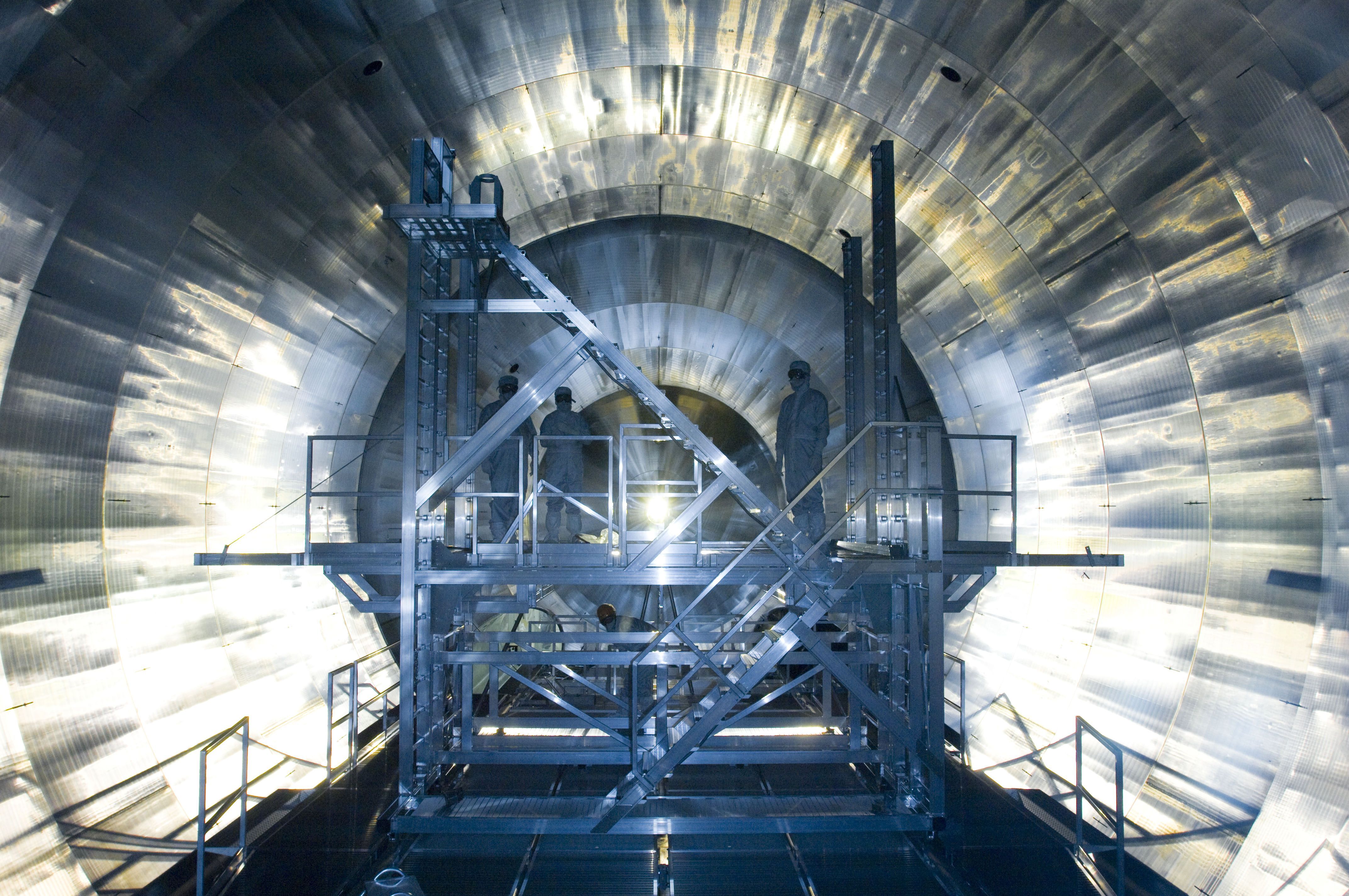 The KATRIN neutrino experiment on the KIT North Campus. (Photo: KIT) 