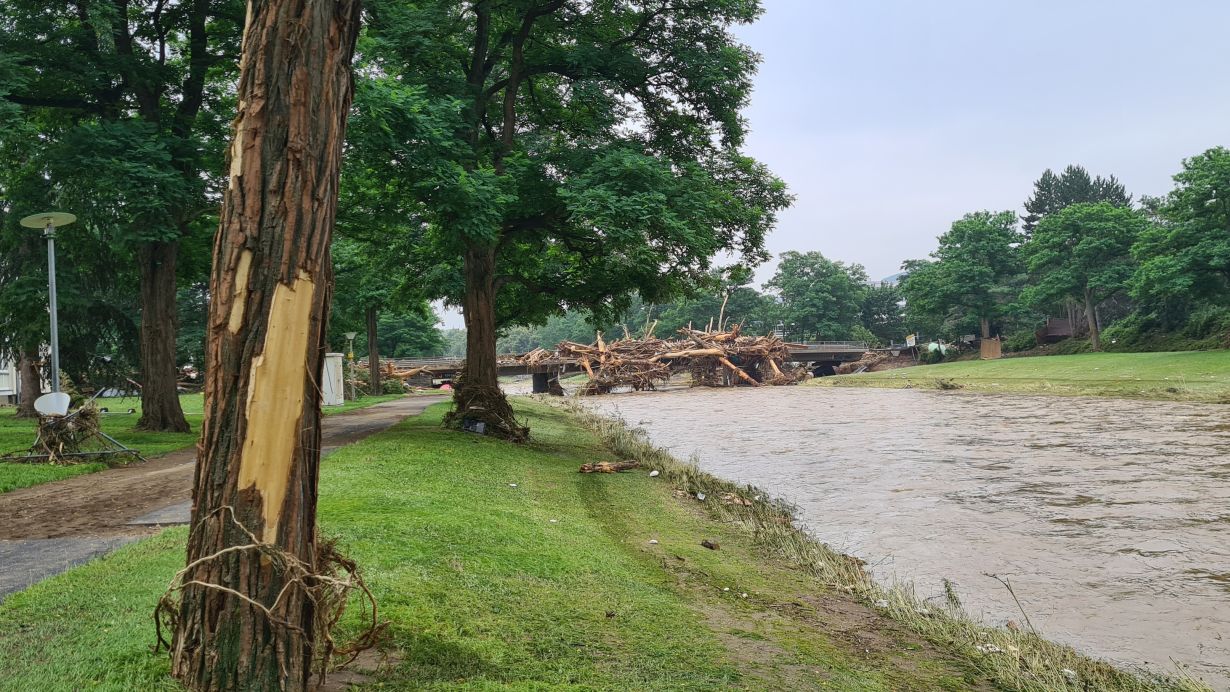 A year has passed since the flood disaster in the Eifel region, where the flood damaged or destroyed over 100 bridges. (Photo: Dominik Kuhn)