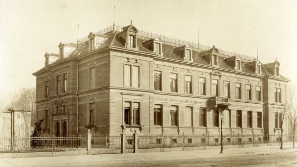 Botanisches Institut des KIT_historische Ansicht