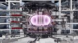 Querschnitt eines künftigen Fusionskraftwerks mit dem mehr als 100 Millionen Grad Celsius heißen Plasma. (Grafik: ITER)