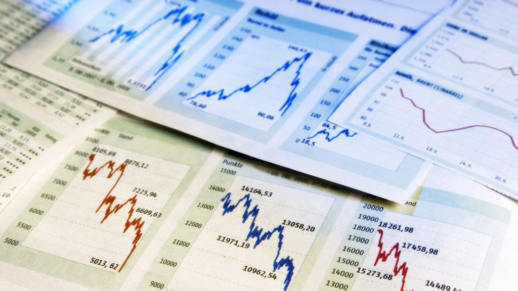Tariffs, Taxes, Economic Policy: New Research Group Investigates Regulatory Uncertainties