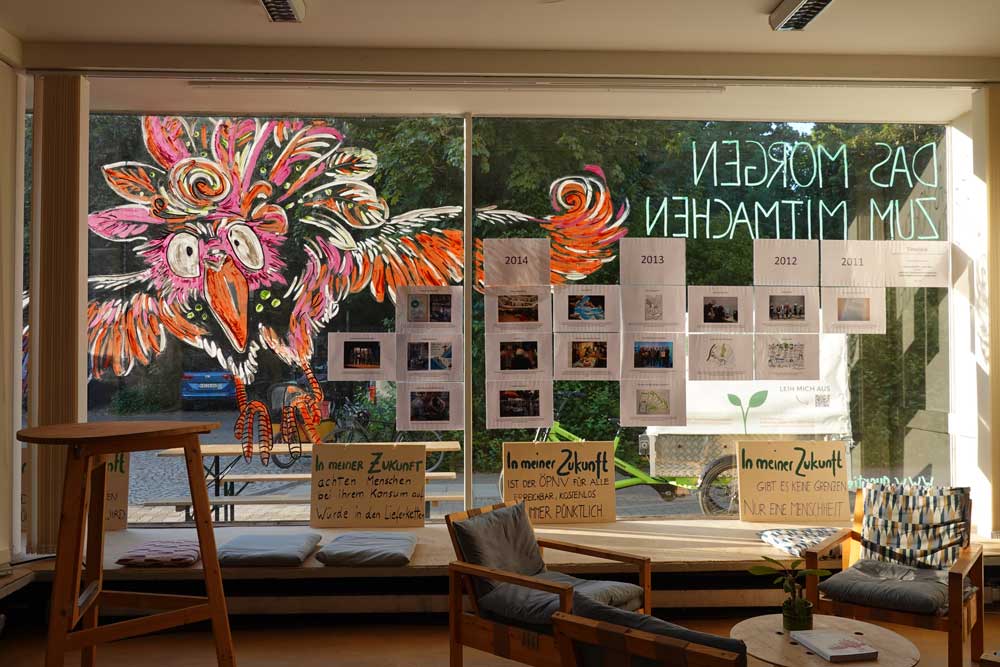  a shopwindow with the image of a bird